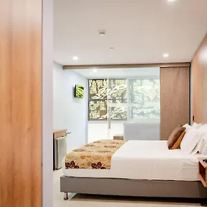 Madeiro **** Medellín